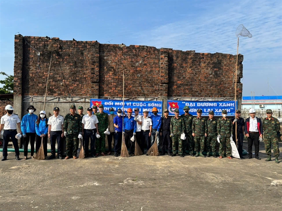 Ngày hội tình nguyện “Một Đại dương xanh - Một Tương lai xanh” kết hợp phong trào “Thanh niên rèn luyện thân thể theo gương Bác Hồ vĩ đại” năm 2025